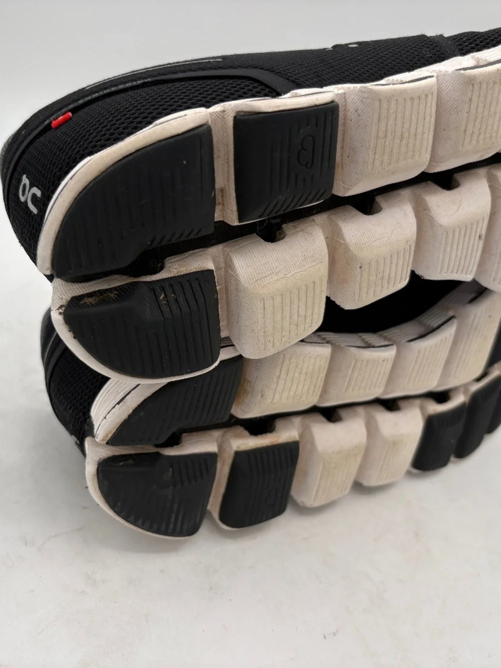 On Cloud 5 Sneakers Black White Performance Running Shoes Mens Size 10 - Picture 13 of 14